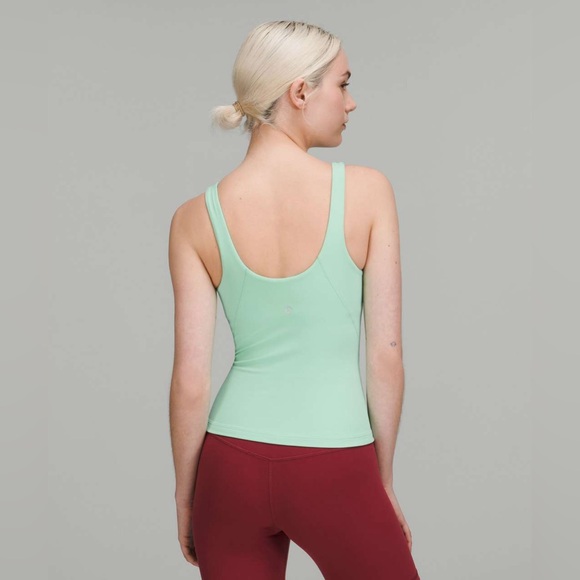Lululemon NWT Align Tank Waist Length Sz 4 Wild Mint - Picture 3 of 5